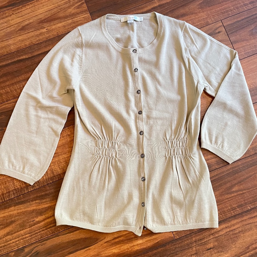 Boden 100% Merino Wool Tan Cardigan smocked sweater Parchment 4